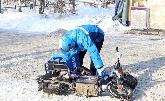 快递小哥一天的生活,三个差评丢掉工作!!